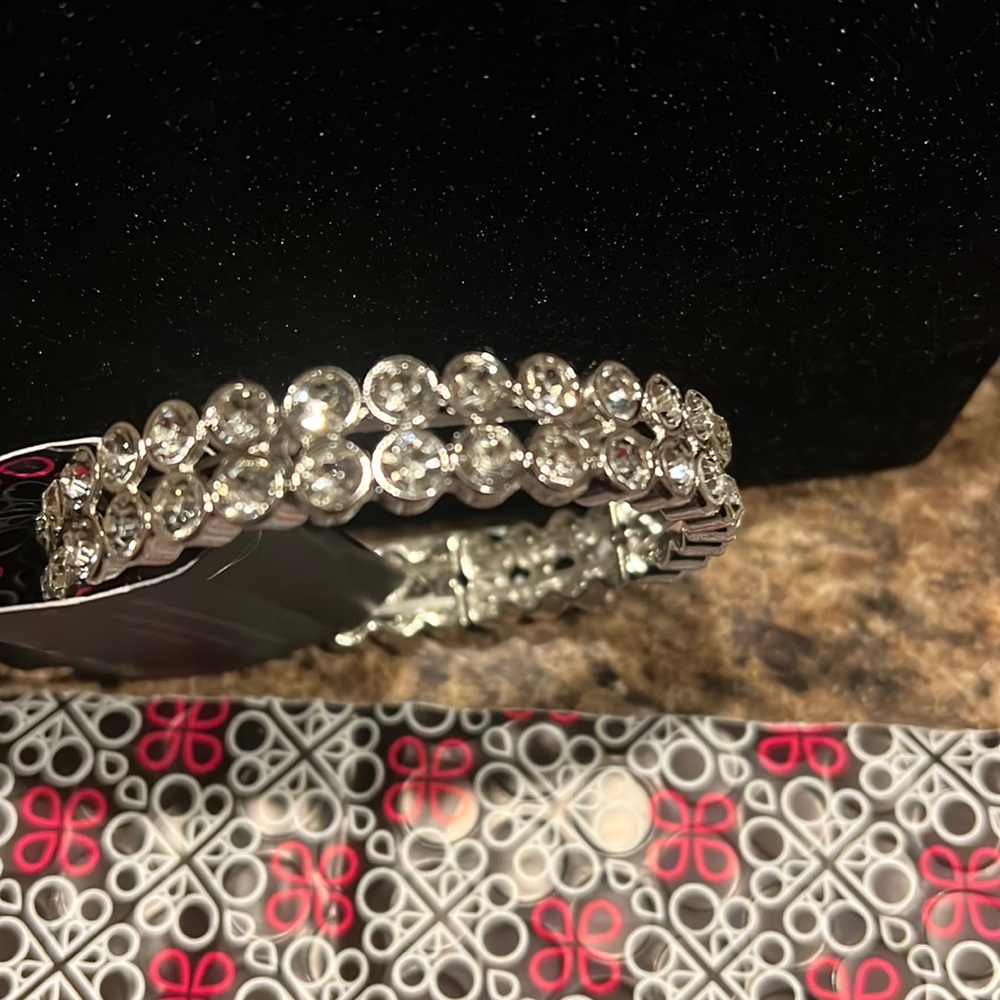 Come and Get It! White Bracelet